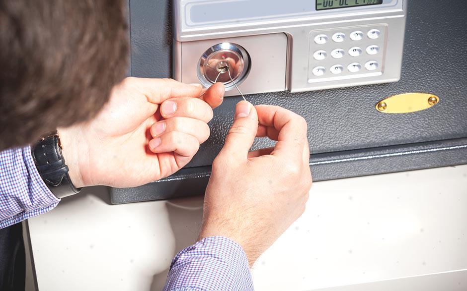 ouverture de porte claquée serrurier Neuilly-sur-Marne